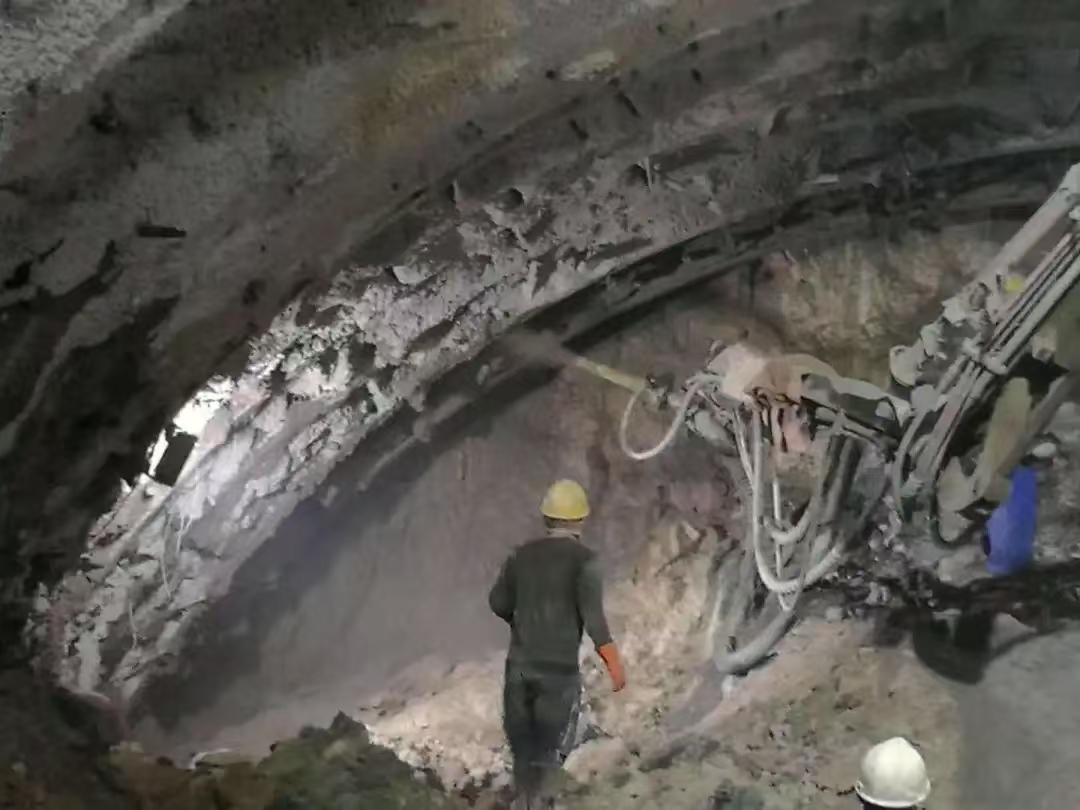 赫山隧道喷射混凝土如何有效控制回弹量   